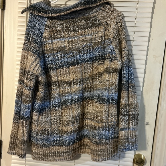 Altar'd State Textured Brown and Blue Sweater - Picture 4 of 4